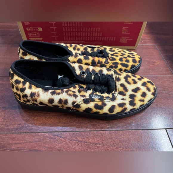 Womens 8 Vans Authentic Low Pro Leopard Print Low Top Shoe Sneaker New HALF BOX - Picture 6 of 16